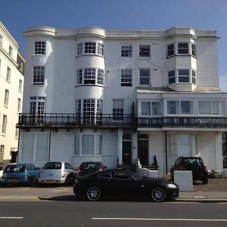 Seaview Regency Apartment With Private Parking 布赖顿 外观 照片